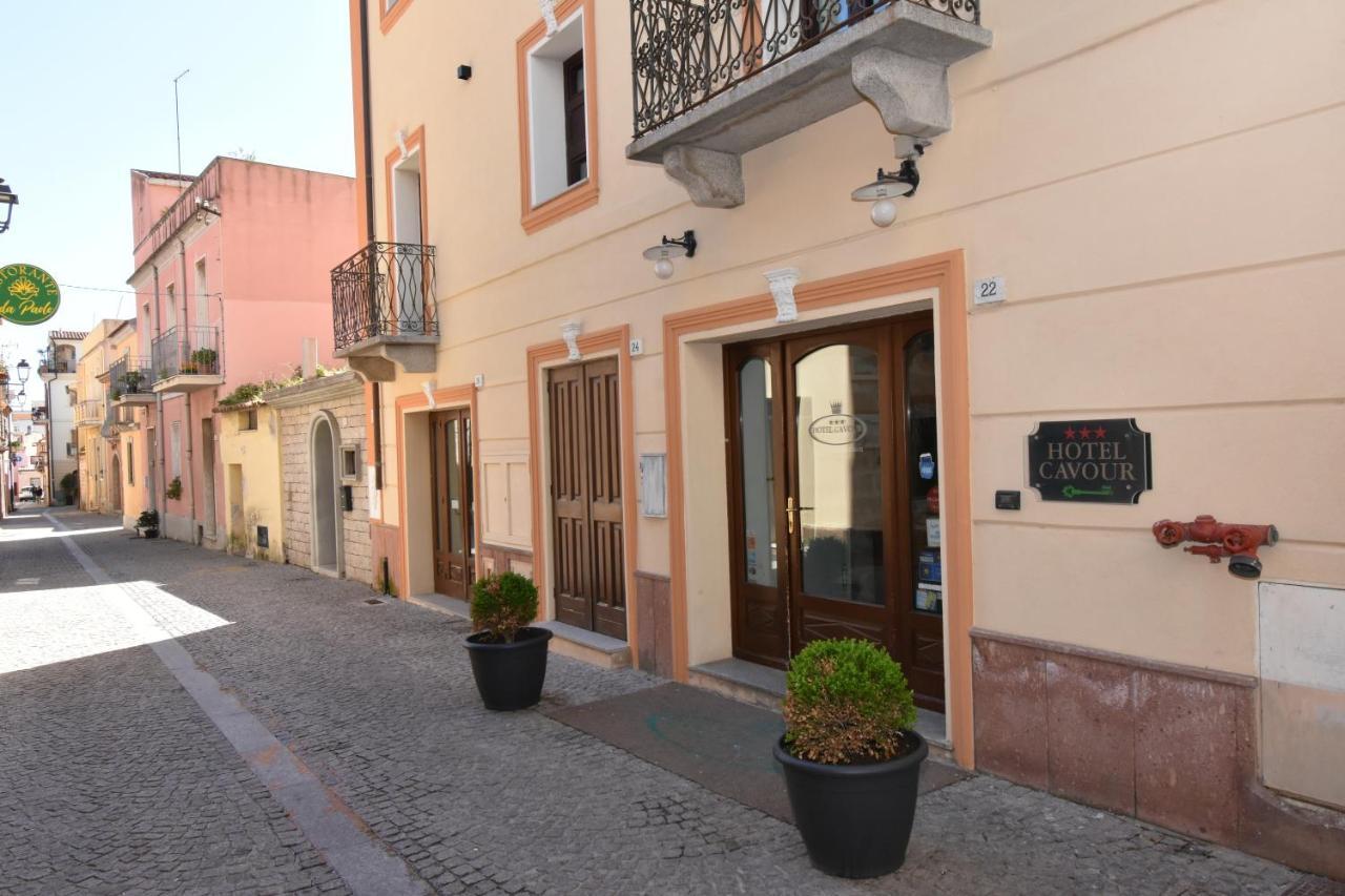 Hotel Cavour Olbia Exterior foto